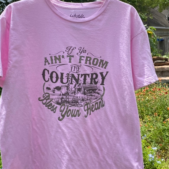 Lifestyle Classics Tops - Pale pink XL boutique graphic tee